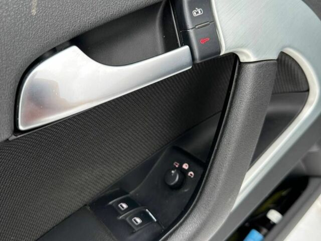 Серый Ауди А3, объемом двигателя 2 л и пробегом 278 тыс. км за 4200 $, фото 16 на Automoto.ua