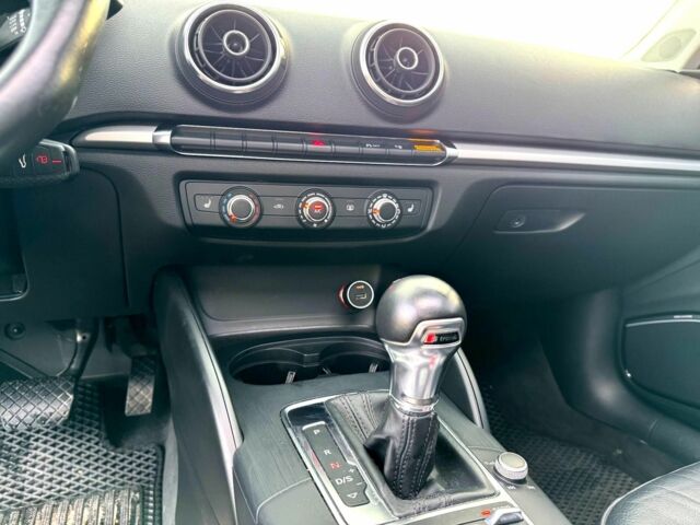 Сірий Ауді А3, об'ємом двигуна 1.8 л та пробігом 179 тис. км за 12500 $, фото 18 на Automoto.ua