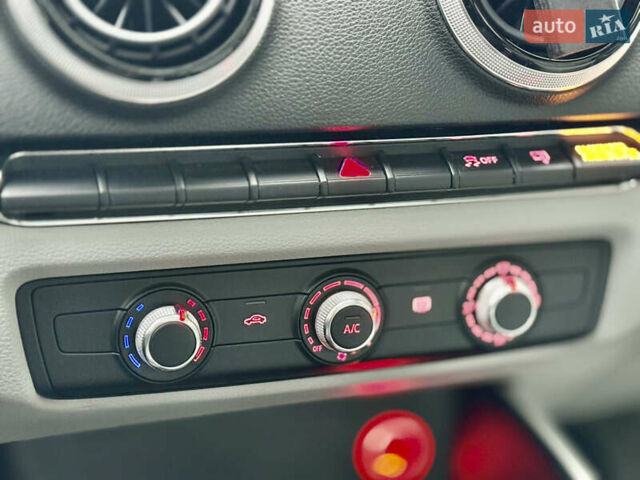 Сірий Ауді А3, об'ємом двигуна 1.8 л та пробігом 166 тис. км за 10999 $, фото 18 на Automoto.ua