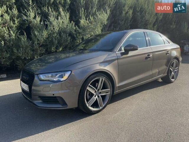 Серый Ауди А3, объемом двигателя 1.8 л и пробегом 180 тыс. км за 9200 $, фото 2 на Automoto.ua