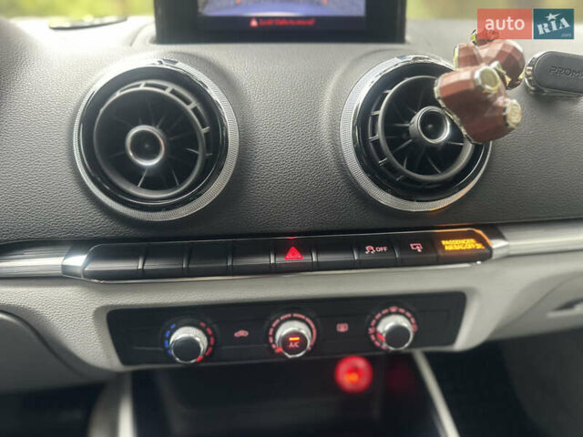 Сірий Ауді А3, об'ємом двигуна 1.8 л та пробігом 165 тис. км за 11900 $, фото 19 на Automoto.ua