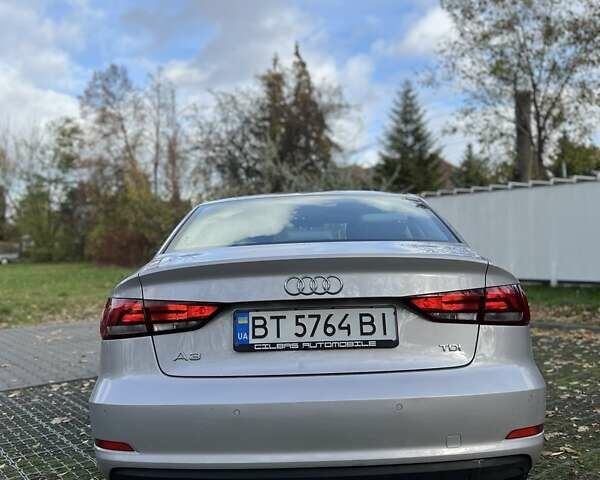 Серый Ауди А3, объемом двигателя 1.6 л и пробегом 138 тыс. км за 12999 $, фото 4 на Automoto.ua