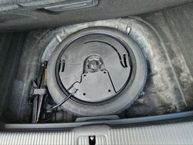 Сірий Ауді А3, об'ємом двигуна 2 л та пробігом 120 тис. км за 11800 $, фото 22 на Automoto.ua