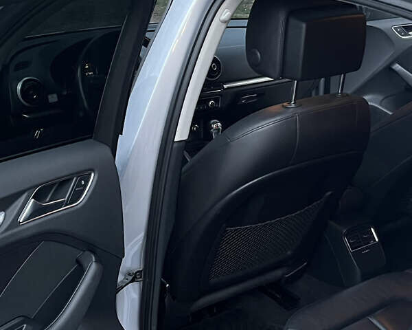 Сірий Ауді А3, об'ємом двигуна 1.97 л та пробігом 188 тис. км за 14000 $, фото 11 на Automoto.ua