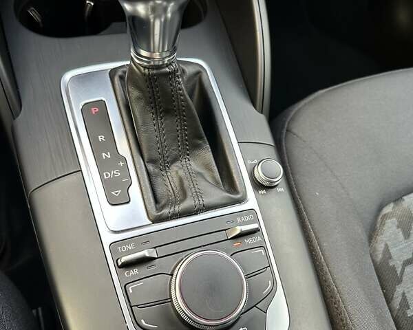 Серый Ауди А3, объемом двигателя 1.4 л и пробегом 70 тыс. км за 14500 $, фото 21 на Automoto.ua