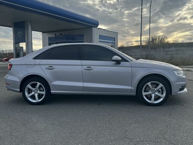 Серый Ауди А3, объемом двигателя 2 л и пробегом 140 тыс. км за 14000 $, фото 3 на Automoto.ua