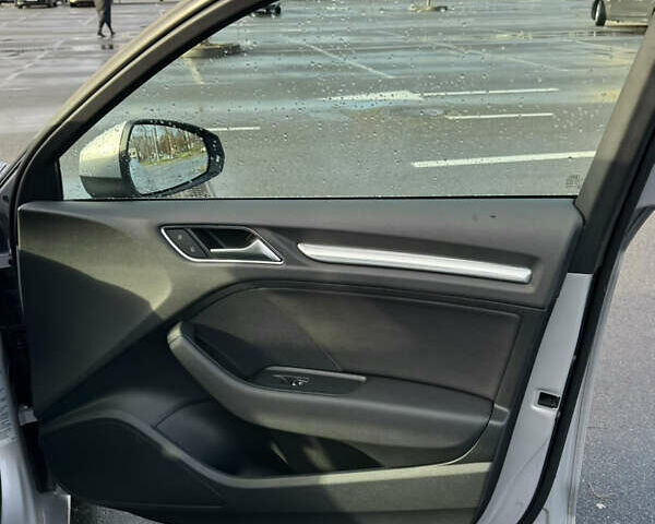 Сірий Ауді А3, об'ємом двигуна 1.8 л та пробігом 205 тис. км за 15200 $, фото 14 на Automoto.ua