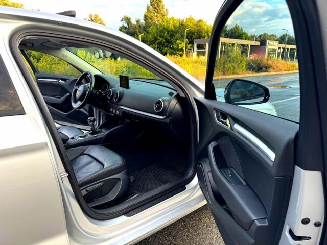 Сірий Ауді А3, об'ємом двигуна 1.8 л та пробігом 179 тис. км за 12500 $, фото 13 на Automoto.ua