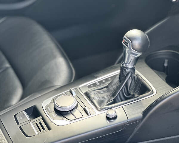 Сірий Ауді А3, об'ємом двигуна 1.8 л та пробігом 199 тис. км за 11900 $, фото 30 на Automoto.ua