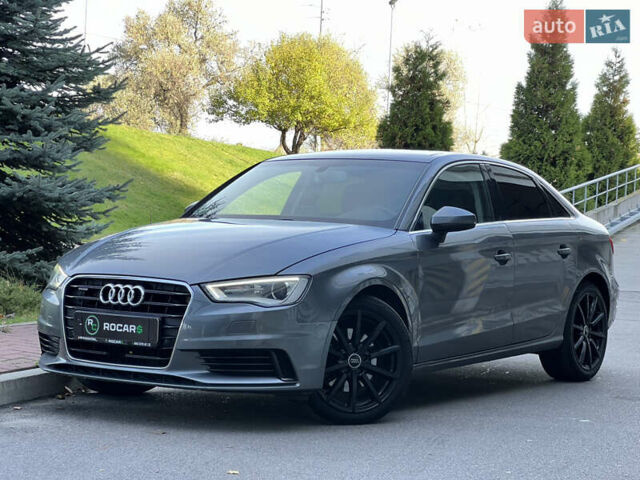 Ауді А3 2015 у Києві на Automoto.ua Сірий Ауді А3, об'ємом двигуна 1.98 л та пробігом 169 тис. км за 11300 $, фото 9 на Automoto.ua
