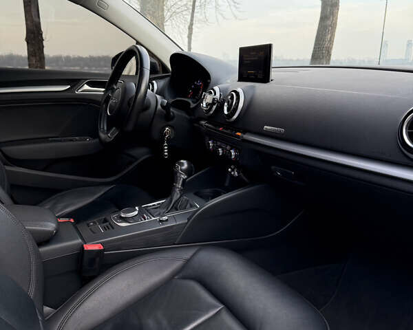 Серый Ауди А3, объемом двигателя 1.98 л и пробегом 104 тыс. км за 14800 $, фото 18 на Automoto.ua