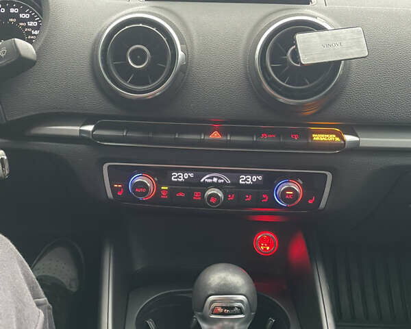 Серый Ауди А3, объемом двигателя 1.98 л и пробегом 283 тыс. км за 12699 $, фото 15 на Automoto.ua