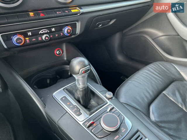 Сірий Ауді А3, об'ємом двигуна 1.8 л та пробігом 200 тис. км за 11900 $, фото 21 на Automoto.ua