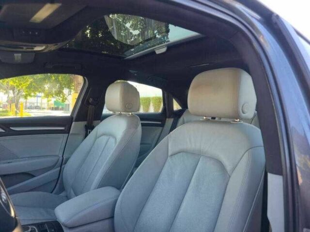 Сірий Ауді А3, об'ємом двигуна 1.8 л та пробігом 58 тис. км за 2400 $, фото 6 на Automoto.ua