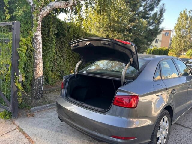 Серый Ауди А3, объемом двигателя 1.8 л и пробегом 104 тыс. км за 13500 $, фото 3 на Automoto.ua