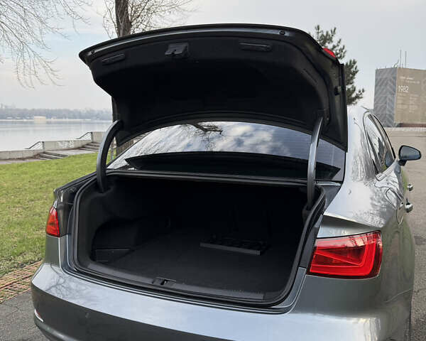 Серый Ауди А3, объемом двигателя 1.98 л и пробегом 104 тыс. км за 14800 $, фото 7 на Automoto.ua