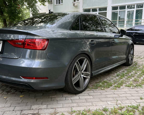 Серый Ауди А3, объемом двигателя 1.8 л и пробегом 30 тыс. км за 16000 $, фото 3 на Automoto.ua