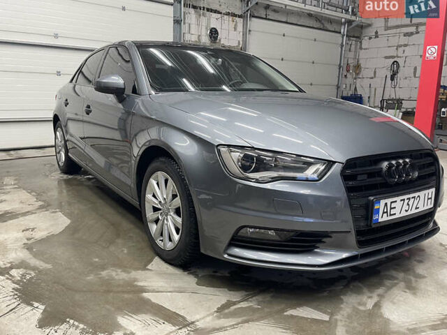 Сірий Ауді А3, об'ємом двигуна 1.6 л та пробігом 129 тис. км за 17000 $, фото 2 на Automoto.ua