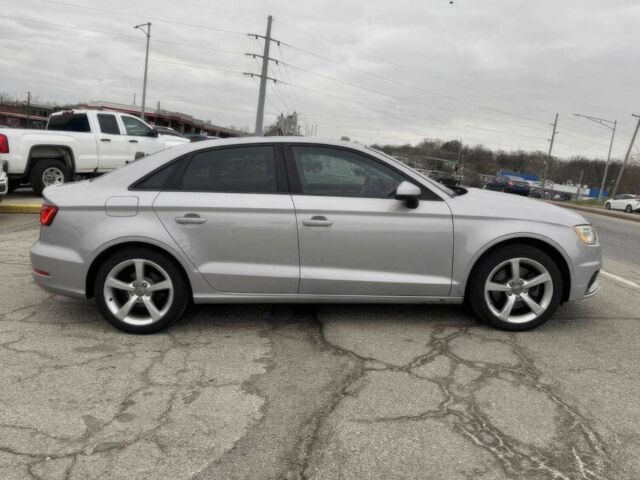 Ауди А3 2015 в Кропивницком (Кировограде) на Automoto.ua Серый Ауди А3, объемом двигателя 1.8 л и пробегом 78 тыс. км за 2000 $, фото 3 на Automoto.ua