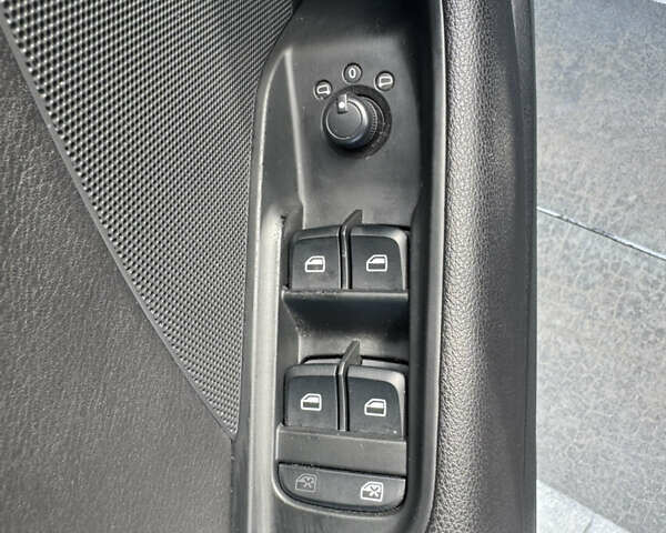 Серый Ауди А3, объемом двигателя 1.8 л и пробегом 142 тыс. км за 13500 $, фото 23 на Automoto.ua