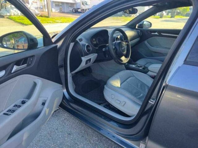 Сірий Ауді А3, об'ємом двигуна 1.8 л та пробігом 58 тис. км за 2400 $, фото 4 на Automoto.ua
