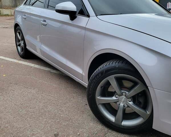Сірий Ауді А3, об'ємом двигуна 1.98 л та пробігом 146 тис. км за 17000 $, фото 4 на Automoto.ua
