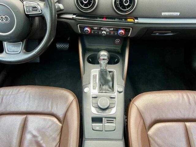 Сірий Ауді А3, об'ємом двигуна 2 л та пробігом 46 тис. км за 2500 $, фото 14 на Automoto.ua