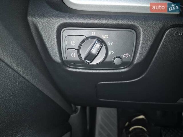 Серый Ауди А3, объемом двигателя 1.97 л и пробегом 200 тыс. км за 14444 $, фото 16 на Automoto.ua