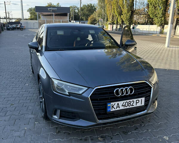 Серый Ауди А3, объемом двигателя 1.97 л и пробегом 180 тыс. км за 17300 $, фото 4 на Automoto.ua