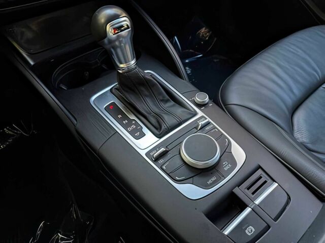 Серый Ауди А3, объемом двигателя 1.8 л и пробегом 76 тыс. км за 9900 $, фото 9 на Automoto.ua