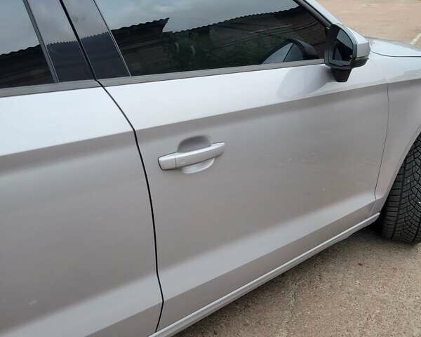 Сірий Ауді А3, об'ємом двигуна 1.98 л та пробігом 146 тис. км за 17000 $, фото 7 на Automoto.ua