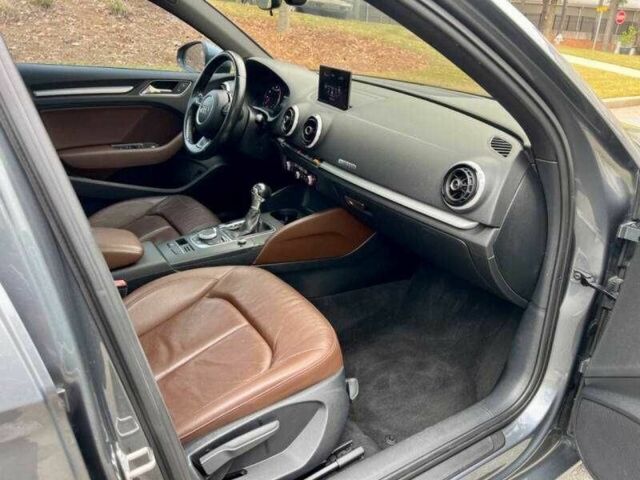 Сірий Ауді А3, об'ємом двигуна 2 л та пробігом 46 тис. км за 2500 $, фото 16 на Automoto.ua