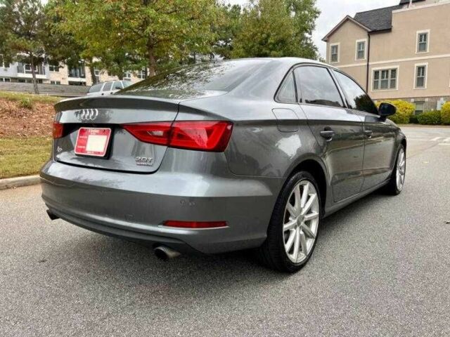 Сірий Ауді А3, об'ємом двигуна 2 л та пробігом 46 тис. км за 2500 $, фото 4 на Automoto.ua