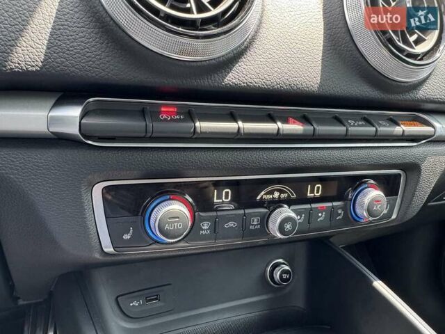 Серый Ауди А3, объемом двигателя 1.98 л и пробегом 135 тыс. км за 15900 $, фото 4 на Automoto.ua