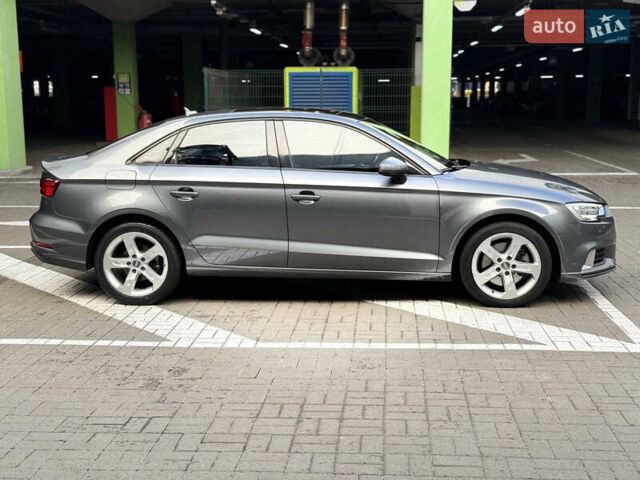 Ауді А3 2017 у Києві на Automoto.ua Сірий Ауді А3, об'ємом двигуна 2 л та пробігом 170 тис. км за 14800 $, фото 3 на Automoto.ua