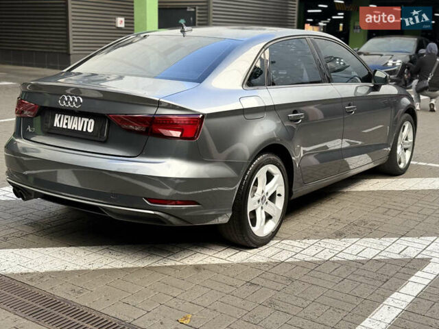 Ауді А3 2017 у Києві на Automoto.ua Сірий Ауді А3, об'ємом двигуна 2 л та пробігом 170 тис. км за 14800 $, фото 4 на Automoto.ua