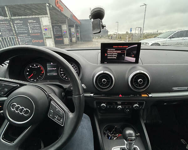 Ауди А3 2018 в Львове на Automoto.ua Серый Ауди А3, объемом двигателя 1.98 л и пробегом 65 тыс. км за 14300 $, фото 13 на Automoto.ua