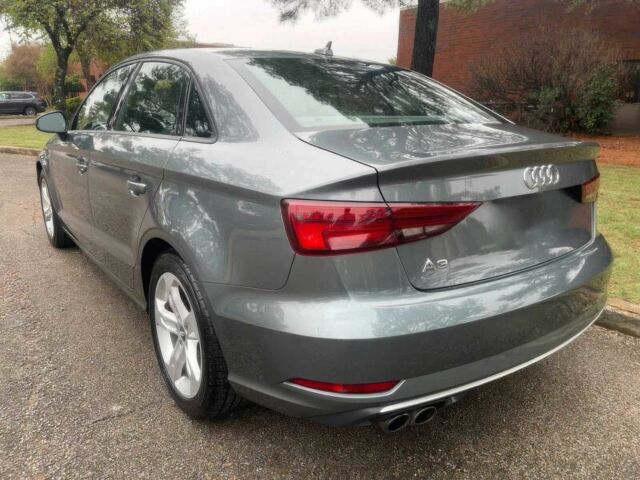 Серый Ауди А3, объемом двигателя 2 л и пробегом 38 тыс. км за 11200 $, фото 3 на Automoto.ua