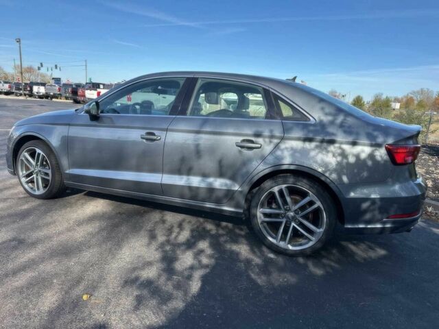 Серый Ауди А3, объемом двигателя 2 л и пробегом 30 тыс. км за 10500 $, фото 2 на Automoto.ua