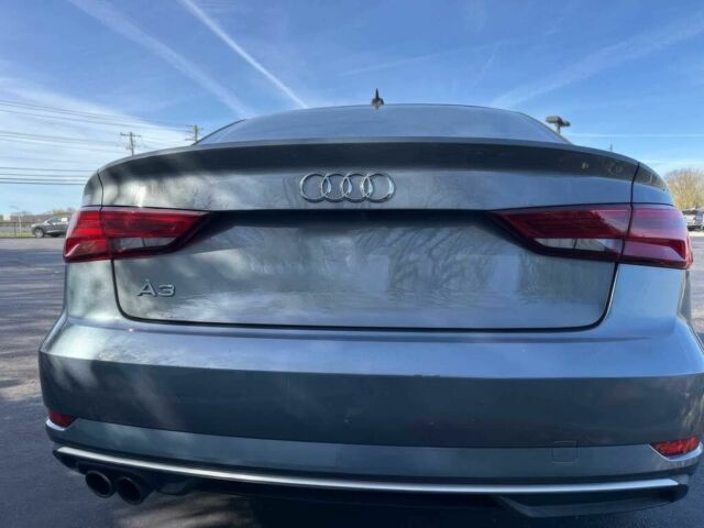 Серый Ауди А3, объемом двигателя 2 л и пробегом 30 тыс. км за 10500 $, фото 3 на Automoto.ua