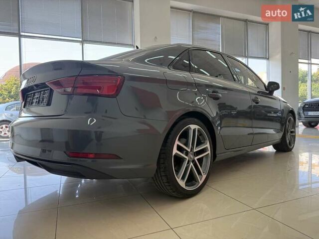 Ауді А3 2019 у Чернівцях на Automoto.ua Сірий Ауді А3, об'ємом двигуна 1.98 л та пробігом 131 тис. км за 16900 $, фото 61 на Automoto.ua