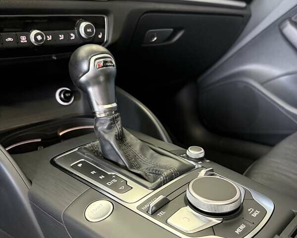 Ауді А3 2019 у Чернівцях на Automoto.ua Сірий Ауді А3, об'ємом двигуна 1.98 л та пробігом 131 тис. км за 16900 $, фото 44 на Automoto.ua