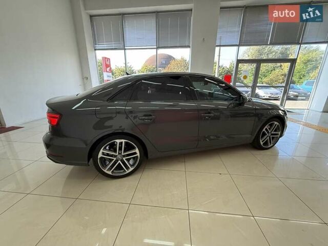 Ауді А3 2019 у Чернівцях на Automoto.ua Сірий Ауді А3, об'ємом двигуна 1.98 л та пробігом 131 тис. км за 16900 $, фото 24 на Automoto.ua