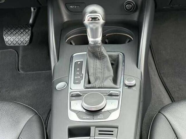 Сірий Ауді А3, об'ємом двигуна 2 л та пробігом 47 тис. км за 18000 $, фото 9 на Automoto.ua