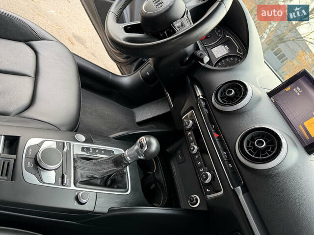 Серый Ауди А3, объемом двигателя 2 л и пробегом 65 тыс. км за 19500 $, фото 37 на Automoto.ua