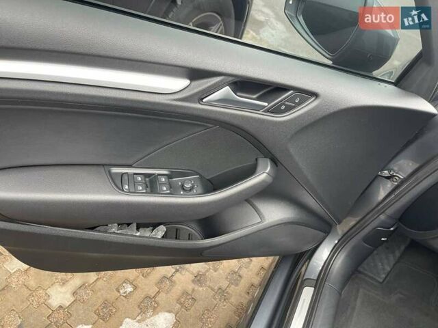 Серый Ауди А3, объемом двигателя 1.97 л и пробегом 116 тыс. км за 24000 $, фото 8 на Automoto.ua