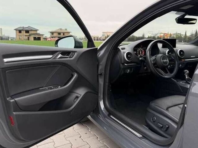 Сірий Ауді А3, об'ємом двигуна 2 л та пробігом 47 тис. км за 18000 $, фото 4 на Automoto.ua