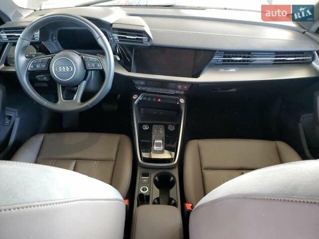 Серый Ауди А3, объемом двигателя 1.98 л и пробегом 25 тыс. км за 7500 $, фото 7 на Automoto.ua