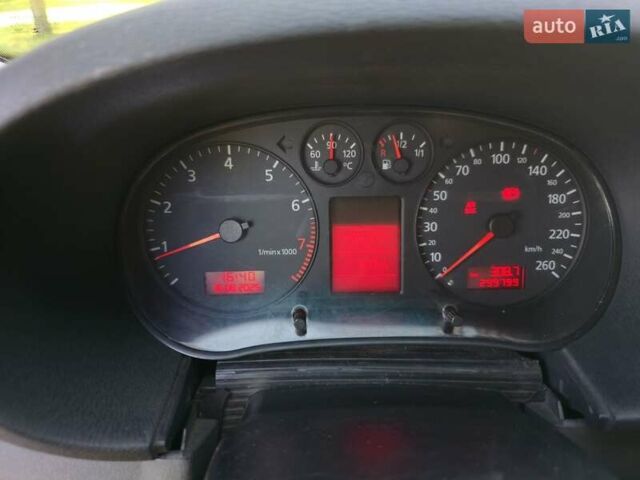 Синій Ауді А3, об'ємом двигуна 1.6 л та пробігом 299 тис. км за 3200 $, фото 15 на Automoto.ua