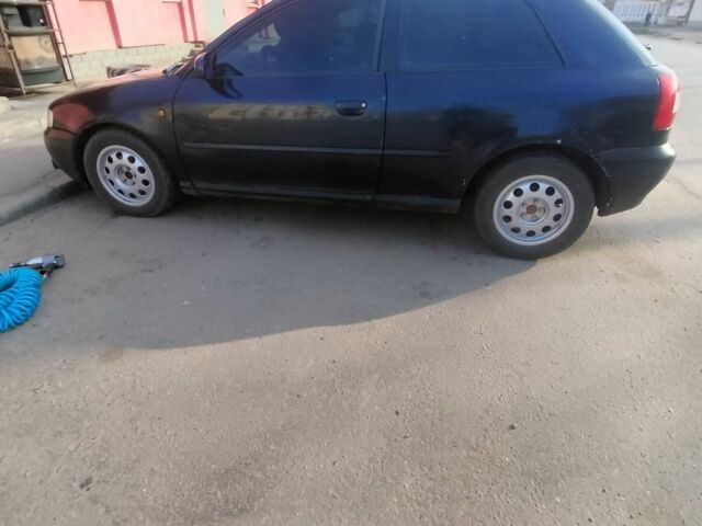 Синій Ауді А3, об'ємом двигуна 1.6 л та пробігом 250 тис. км за 2315 $, фото 11 на Automoto.ua